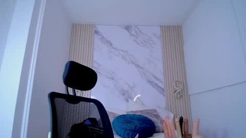 lunna_boobs20 online show from May 12, 3:04 am