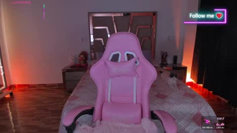 LUNA ROSE online show from April 29, 4:05 am