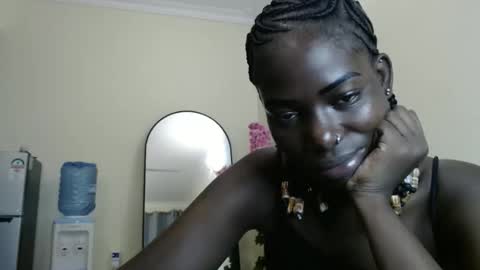 luo_queen online show from March 7, 2:51 am