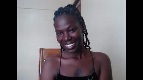 luo_queen online show from May 16, 7:55 am