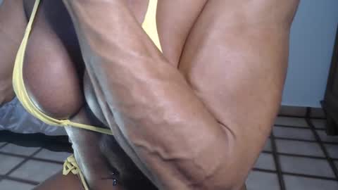 lusexyhot online show from May 18, 4:18 am