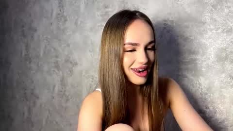 Mira online show from October 20, 10:35 pm