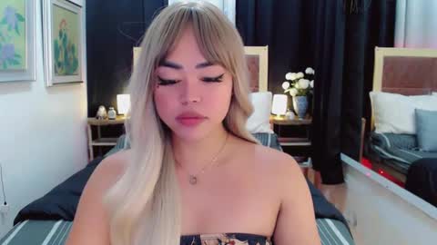 Trina online show from December 11, 12:33 am