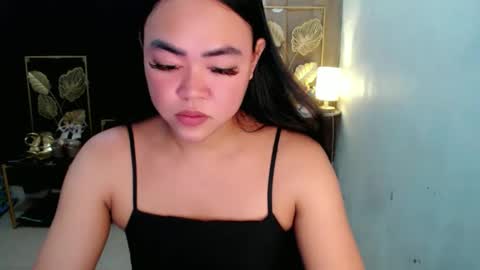Trina online show from May 7, 2:38 am