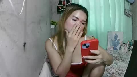 Flora Mae online show from May 15, 5:33 am