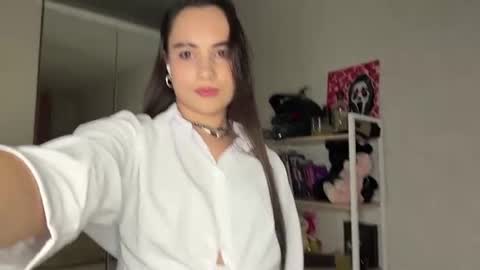 Luci or Lusy online show from August 3, 8:47 pm