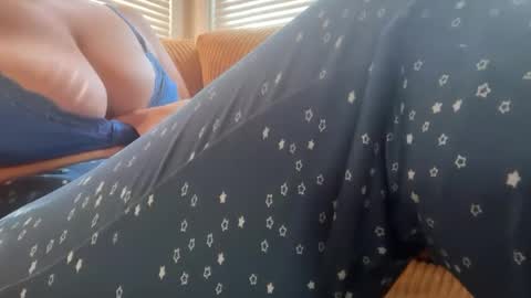 Snapshot of luuunaheartxxx chatting on September 24, 7:02 pm luuunaheartxxx online show from September 24, 7:02 pm