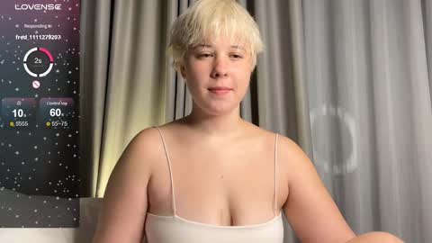 Sofa online show from April 5, 9:03 pm