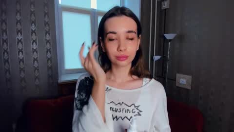 Eliza online show from November 8, 11:48 am