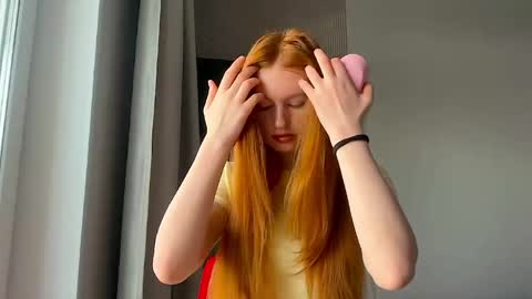 lux_angel online show from May 23, 12:20 am