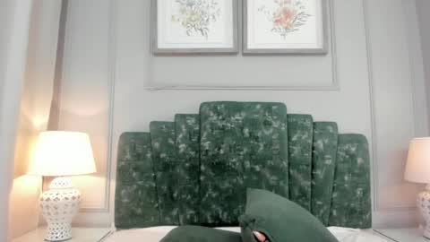 lux_bitchx online show from May 24, 1:48 am