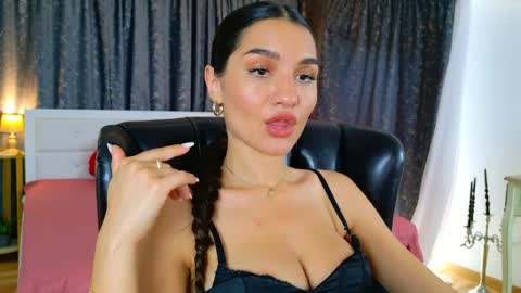 KarolinaAlpha online show from May 26, 8:24 am