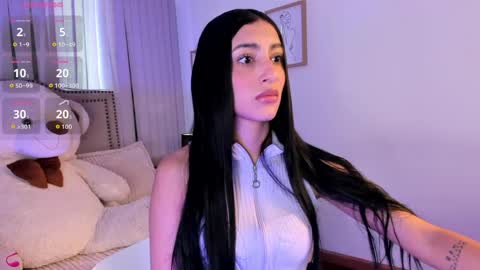 lya_brown online show from May 25, 12:04 pm