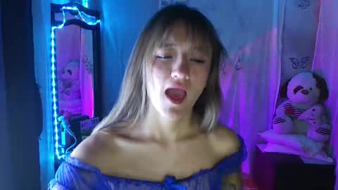 Call me Lia  online show from September 22, 10:30 pm
