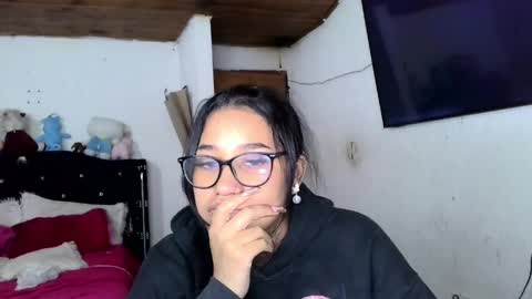 lyam_ebony online show from April 8, 4:25 am