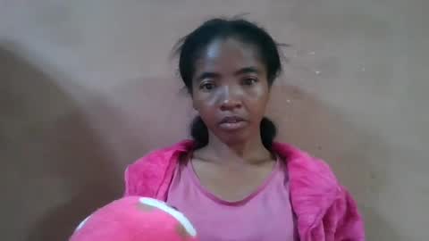 lydie856696 online show from July 6, 5:56 am