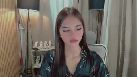 LYKA LOOPS online show from May 3, 5:16 pm