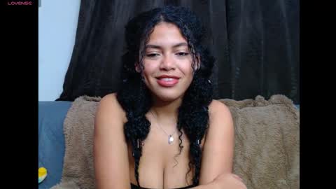 lylii_evans online show from November 26, 1:39 am
