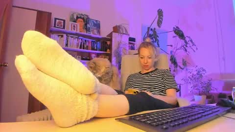Lylith Skye NO NUDE model online show from May 11, 2:45 pm
