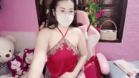 lyly_sweet97 online show from February 13, 4:22 am