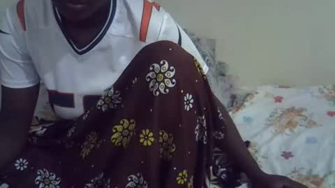 lyn_anna online show from May 17, 5:34 pm