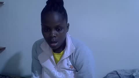 lyn_anna online show from May 16, 12:02 am