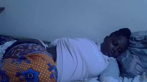 lyn_anna online show from May 15, 11:40 pm