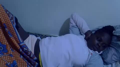lyn_anna online show from May 15, 11:51 pm