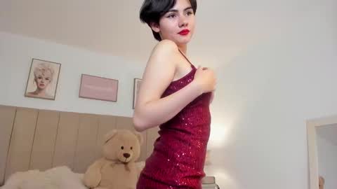 Lyn online show from February 25, 3:41 pm