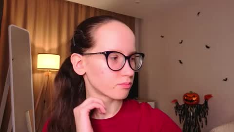 Sara online show from November 26, 4:19 pm