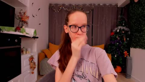 Sara online show from January 10, 4:09 pm