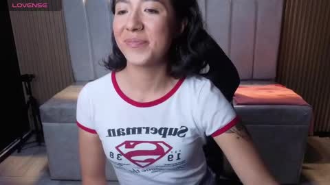 lynn_turner_ online show from May 5, 1:25 pm