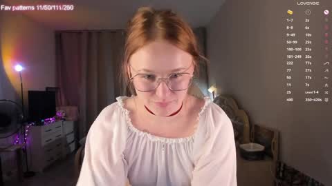 lynne_dawson online show from May 23, 4:38 pm