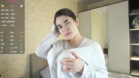 Lola online show from October 20, 4:04 am