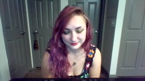 Lynn  online show from June 25, 11:06 pm