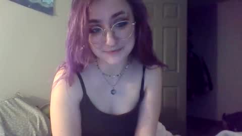 Lynn  online show from February 21, 7:58 pm