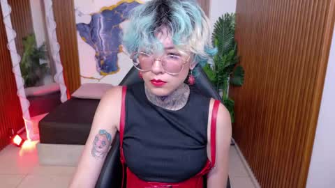 lyra_tay online show from May 23, 7:34 pm
