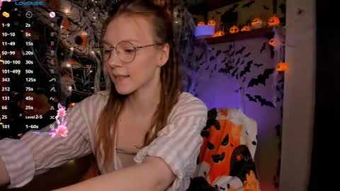 Lyra online show from October 23, 10:32 am