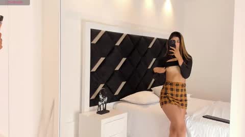 Lyxi online show from September 23, 11:52 am
