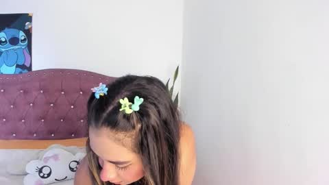 Lizzy smith  online show from December 15, 9:09 pm