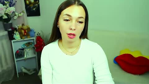 Vikki online show from May 23, 2:15 pm
