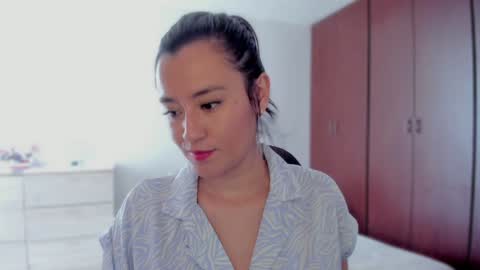 Snapshot of macarenax chatting on December 11, 2:00 pm Maca online show from December 11, 2:00 pm