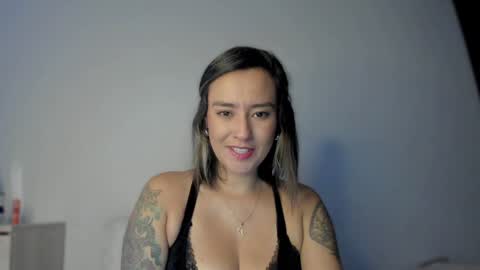 Snapshot of macarenax chatting on December 30, 6:05 pm Maca online show from December 30, 6:05 pm