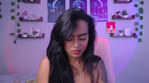 Snapshot of macey_hairy chatting on February 6, 10:32 pm Macey Elliot Modelo Independiente online show from February 6, 10:32 pm