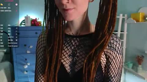 Maya3 online show from September 23, 1:37 am