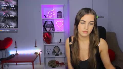 Ulis online show from November 20, 3:13 pm