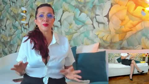 Madam Angelic online show from May 7, 4:28 am