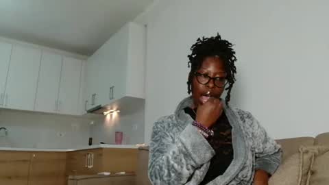 YourMadamIndigo online show from February 6, 6:55 pm