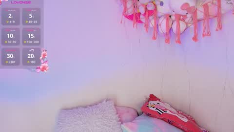 maddie 09 online show from December 19, 12:19 pm