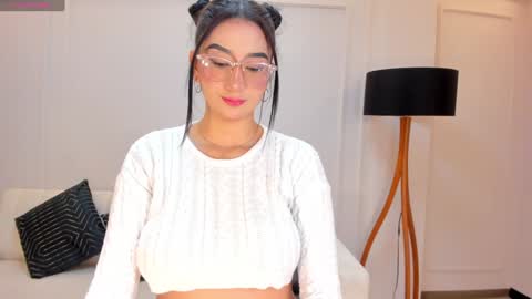 Maddison online show from December 24, 5:05 am
